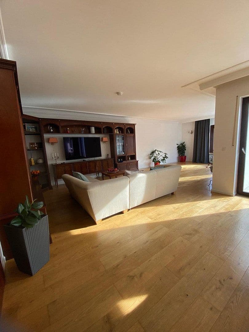 Predaj domu 163 m², pozemok 299 m², Bayreuth, Bavorsko Predaj domu 163 m², pozemok 299 m², Bayreuth, Bavorsko