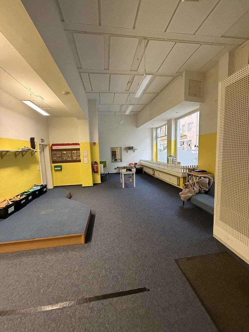 Prenájom kancelárie 155 m², Wartlaustraße 3, Neubrandenburg, Meklenbursko-Predpomoransko Prenájom kancelárie 155 m², Wartlaustraße 3, Neubrandenburg, Meklenbursko-Predpomoransko