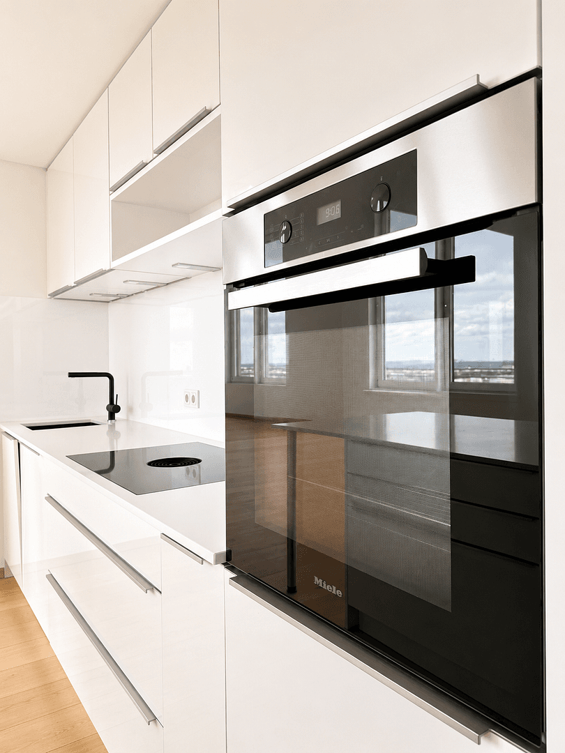 Predaj bytu 3-izbový 170 m², Europa-Allee 103, Frankfurt am Main, Hesensko Predaj bytu 3-izbový 170 m², Europa-Allee 103, Frankfurt am Main, Hesensko