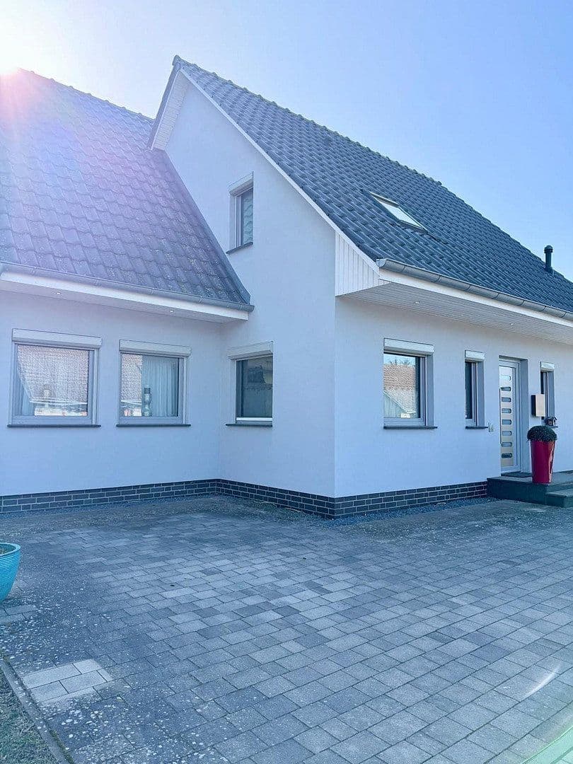 Predaj domu 136 m², pozemok 320 m², Wustrow, Meklenbursko-Predpomoransko Predaj domu 136 m², pozemok 320 m², Wustrow, Meklenbursko-Predpomoransko
