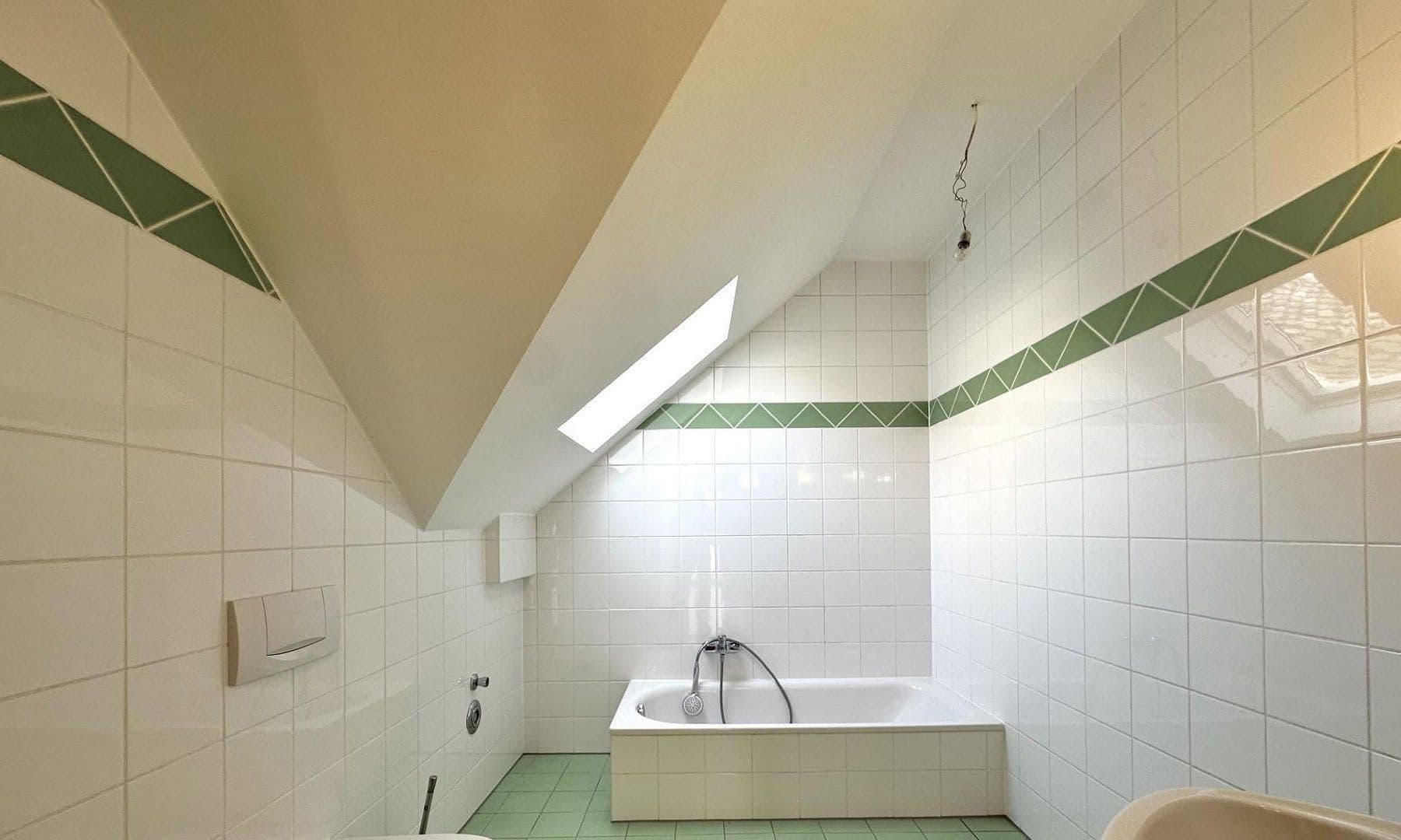 Prenájom bytu 2-izbový 74 m², Schweich, Porýnie-Falcko Prenájom bytu 2-izbový 74 m², Schweich, Porýnie-Falcko