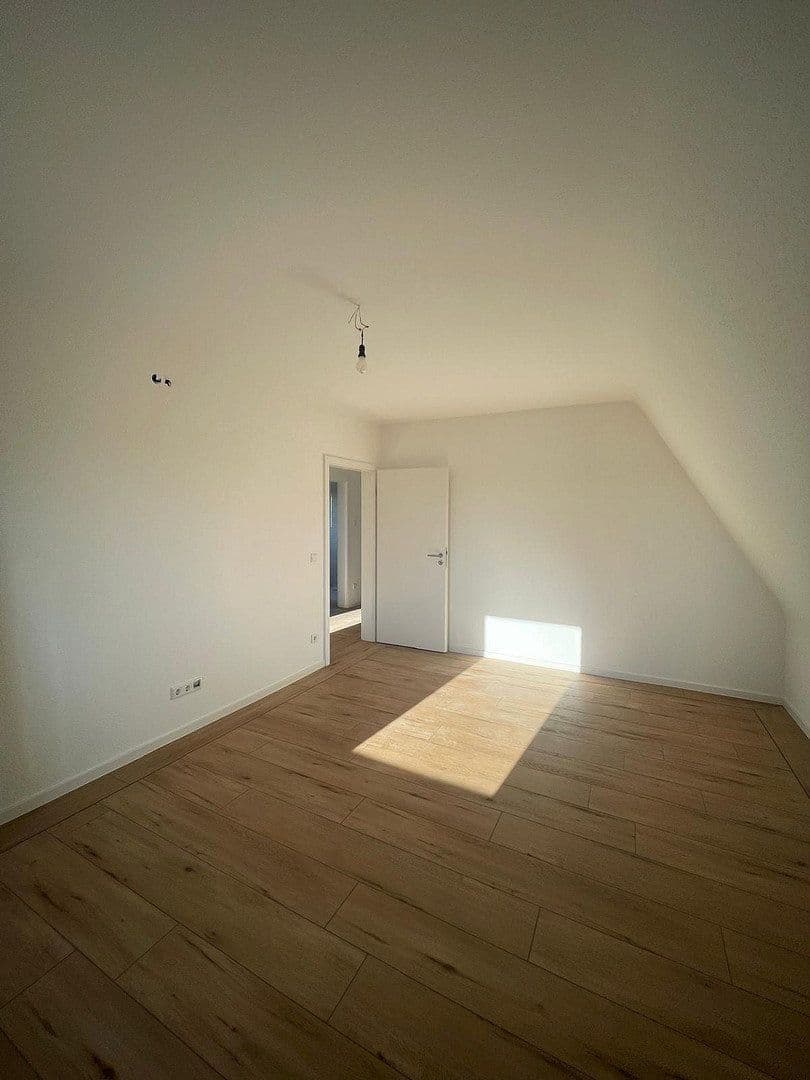 Predaj domu 386 m², pozemok 1.500 m², Drebber, Dolné Sasko Predaj domu 386 m², pozemok 1.500 m², Drebber, Dolné Sasko