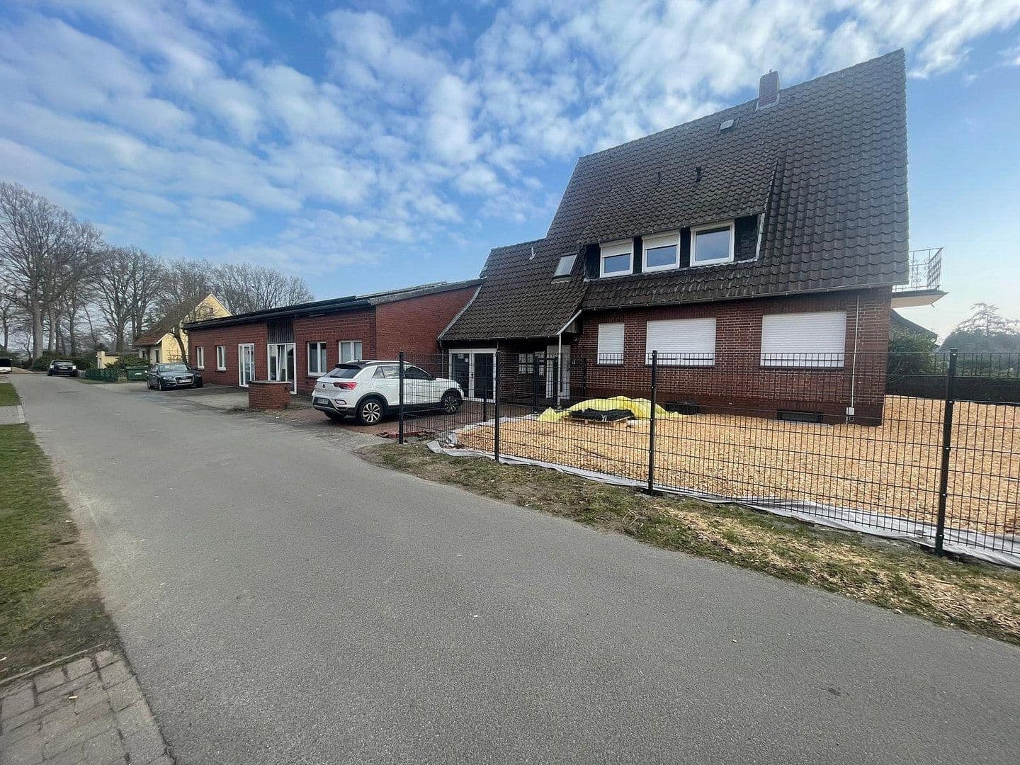Predaj domu 386 m², pozemok 1.500 m², Drebber, Dolné Sasko Predaj domu 386 m², pozemok 1.500 m², Drebber, Dolné Sasko