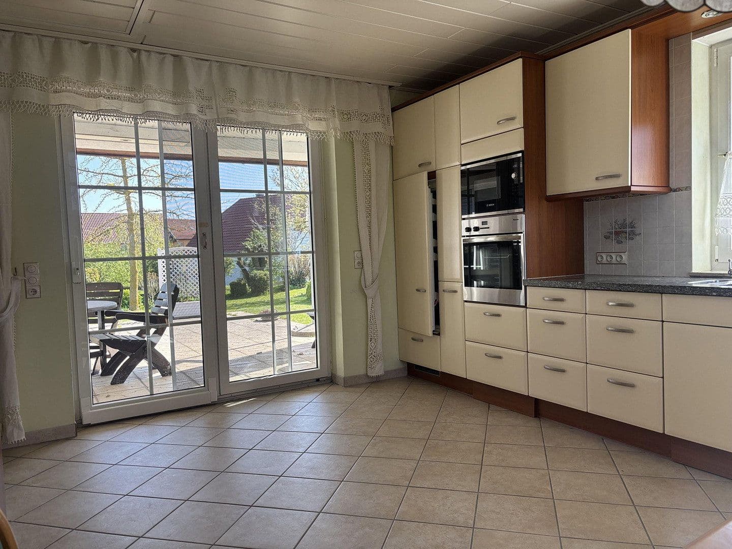 Predaj domu 190 m², pozemok 1.200 m², Frellstedt, Dolné Sasko Predaj domu 190 m², pozemok 1.200 m², Frellstedt, Dolné Sasko