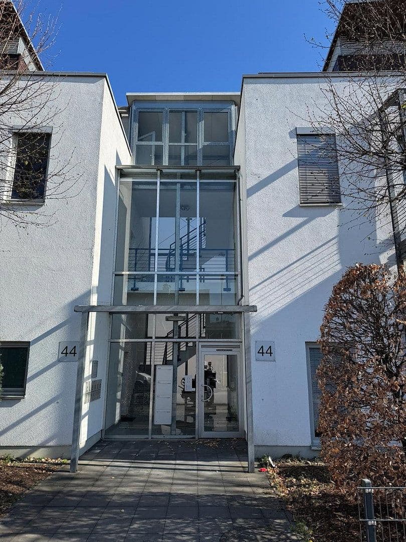 Predaj kancelárie 1.205 m², Vereinsstrasse 44, Neuss, Severné Porýnie - Westfálsko Predaj kancelárie 1.205 m², Vereinsstrasse 44, Neuss, Severné Porýnie - Westfálsko