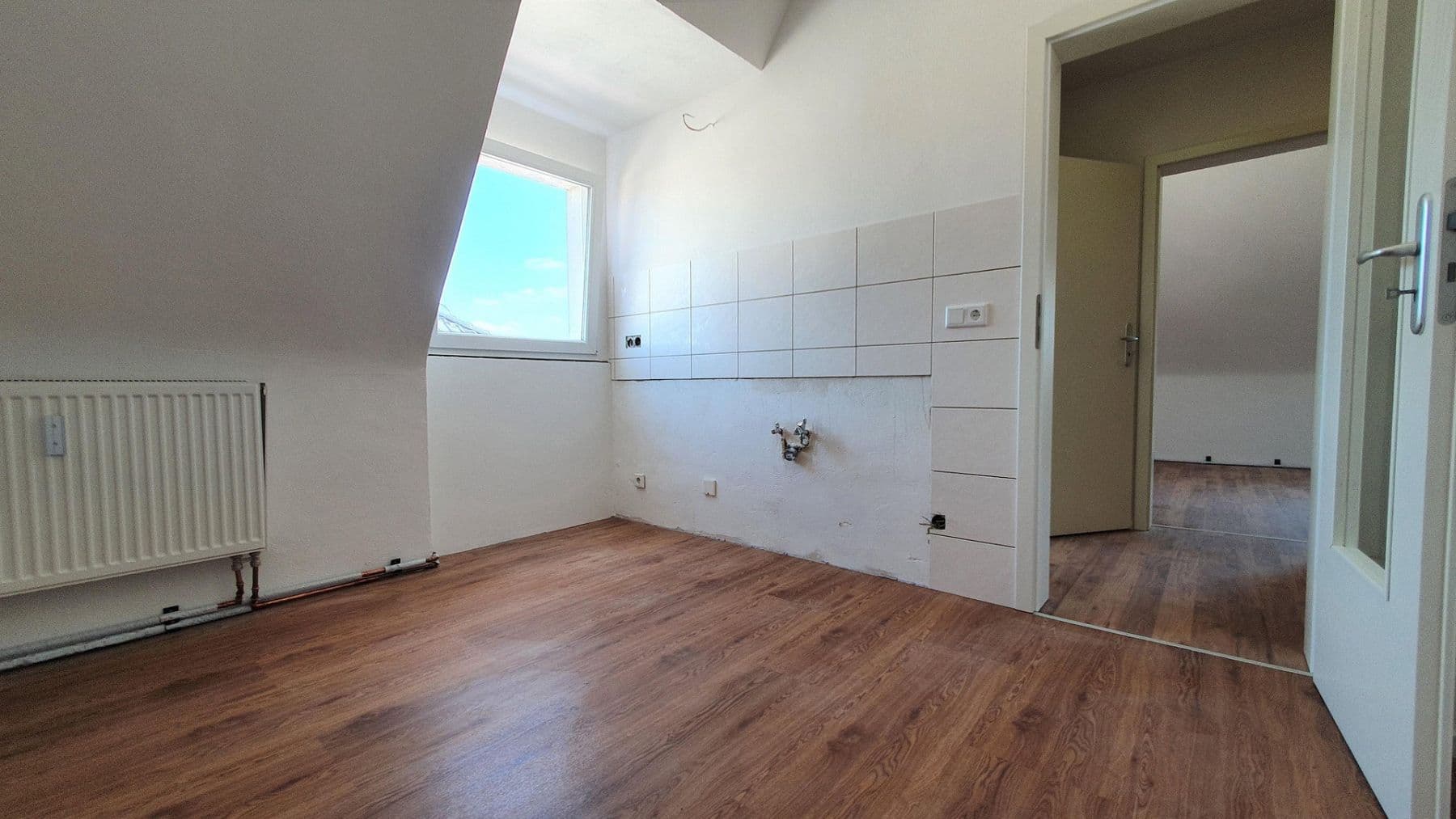 Predaj domu 511 m², pozemok 413 m², Solingen, Severné Porýnie - Westfálsko Predaj domu 511 m², pozemok 413 m², Solingen, Severné Porýnie - Westfálsko
