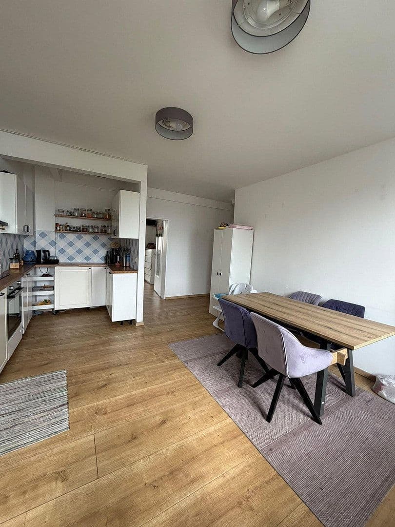 Prenájom bytu 4-izbový 135 m², Louisenstraße 69, Bad Homburg vor der Höhe, Hesensko Prenájom bytu 4-izbový 135 m², Louisenstraße 69, Bad Homburg vor der Höhe, Hesensko