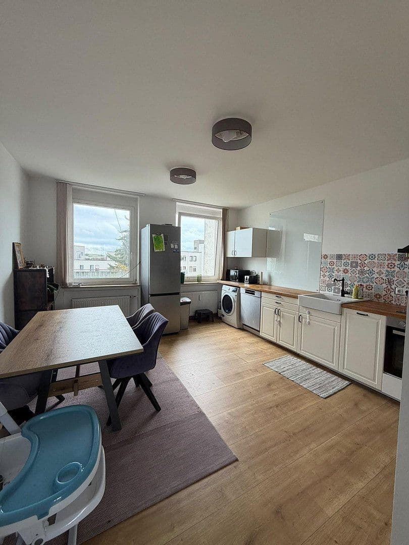 Prenájom bytu 4-izbový 135 m², Louisenstraße 69, Bad Homburg vor der Höhe, Hesensko Prenájom bytu 4-izbový 135 m², Louisenstraße 69, Bad Homburg vor der Höhe, Hesensko