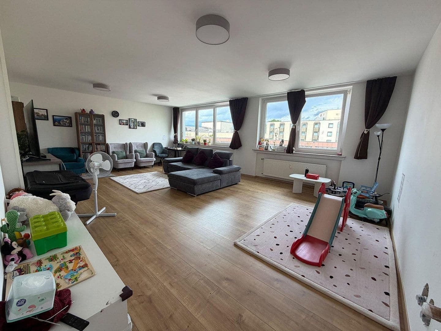 Prenájom bytu 4-izbový 135 m², Louisenstraße 69, Bad Homburg vor der Höhe, Hesensko Prenájom bytu 4-izbový 135 m², Louisenstraße 69, Bad Homburg vor der Höhe, Hesensko