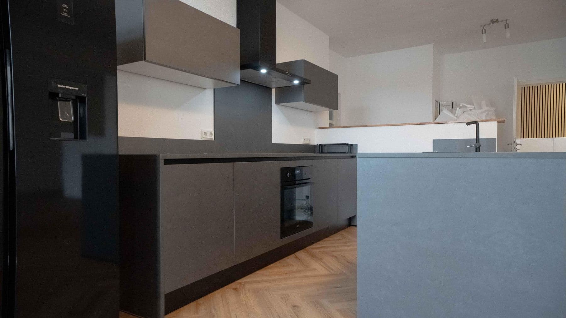 Prenájom bytu 2-izbový 78 m², Saargemünderstr. 120, Saarbrücken, Sársko Prenájom bytu 2-izbový 78 m², Saargemünderstr. 120, Saarbrücken, Sársko