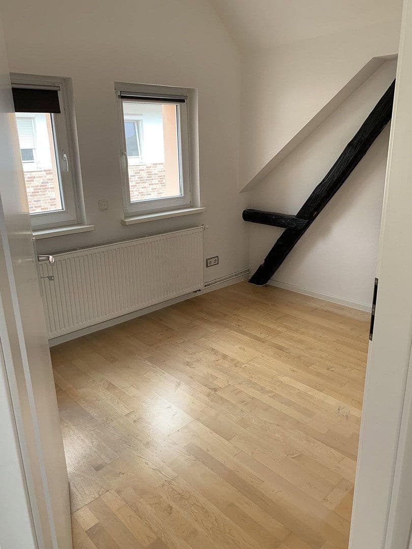 Prenájom domu 95 m², pozemok 150 m², Eschborn, Hesensko Prenájom domu 95 m², pozemok 150 m², Eschborn, Hesensko