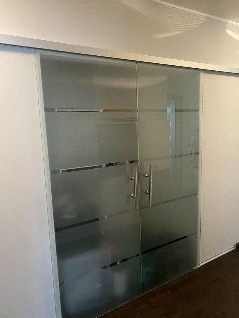 Prenájom bytu 3-izbový 80 m², Aßmannshauser Str. 3, Berlin, Berlín Prenájom bytu 3-izbový 80 m², Aßmannshauser Str. 3, Berlin, Berlín