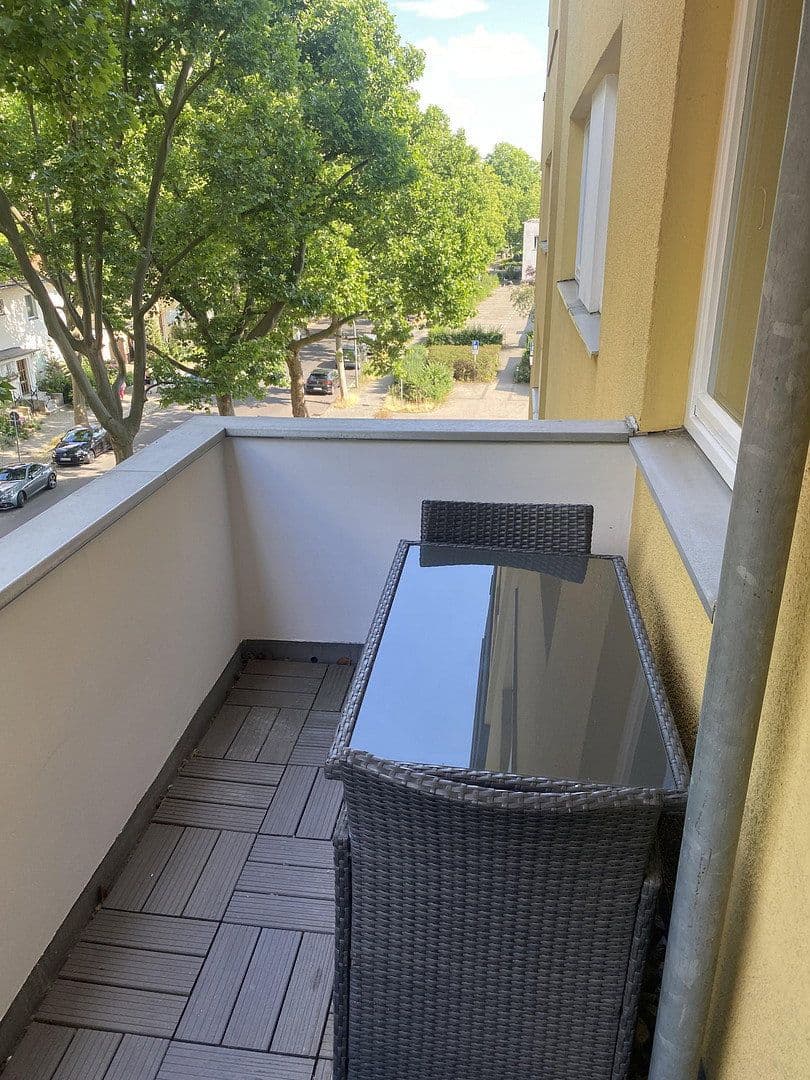 Prenájom bytu 3-izbový 80 m², Aßmannshauser Str. 3, Berlin, Berlín Prenájom bytu 3-izbový 80 m², Aßmannshauser Str. 3, Berlin, Berlín