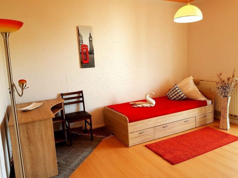 Prenájom bytu 16 m², Martin Lutherstr 12, Plavno, Sasko Prenájom bytu 16 m², Martin Lutherstr 12, Plavno, Sasko