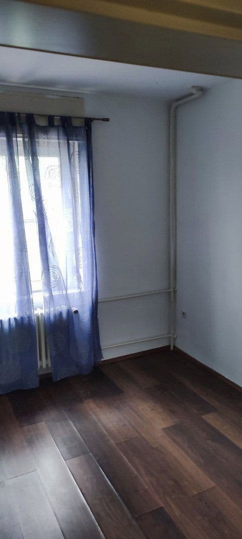 Prenájom bytu 3-izbový 64 m², Feldstr.1, Karlsruhe, Bádensko-Wurttembersko Prenájom bytu 3-izbový 64 m², Feldstr.1, Karlsruhe, Bádensko-Wurttembersko