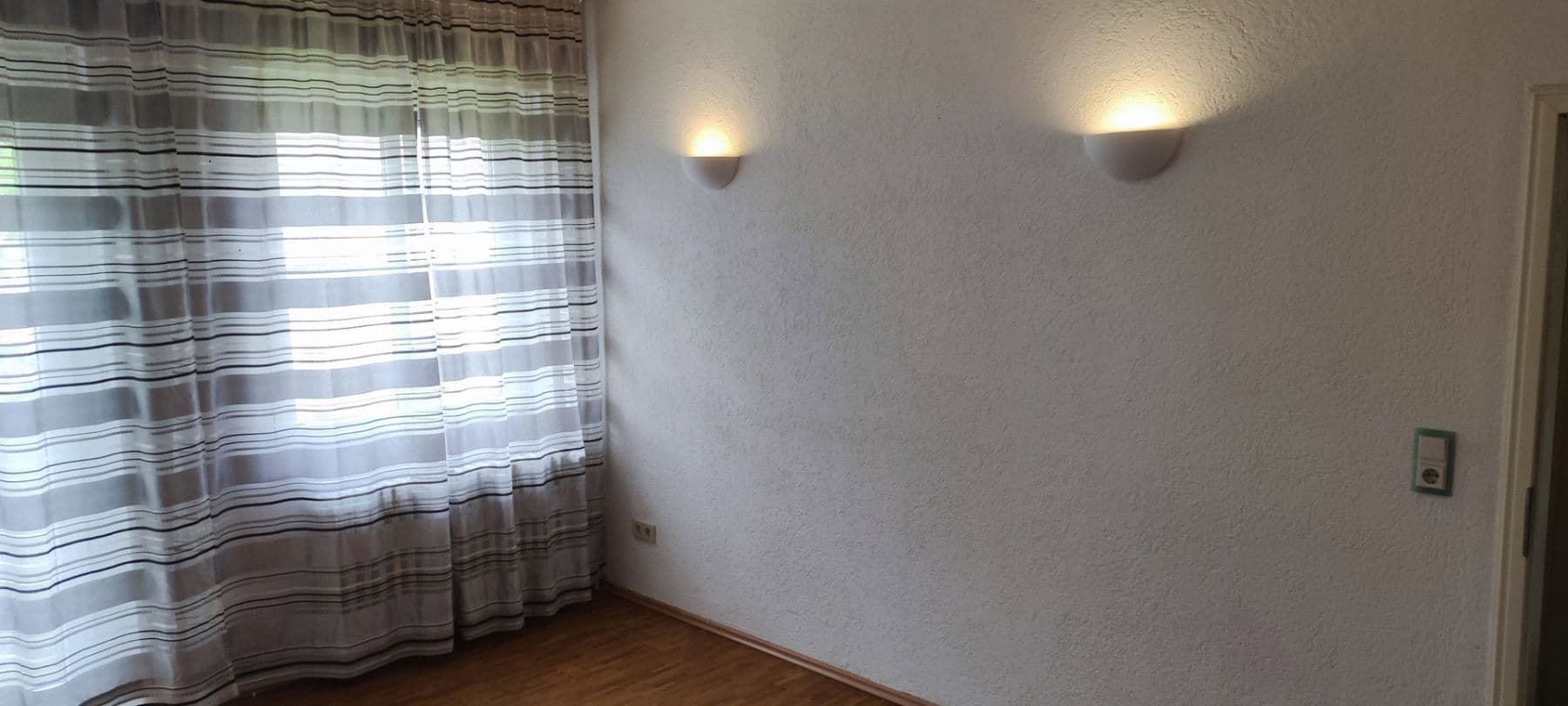 Prenájom bytu 3-izbový 64 m², Feldstr.1, Karlsruhe, Bádensko-Wurttembersko Prenájom bytu 3-izbový 64 m², Feldstr.1, Karlsruhe, Bádensko-Wurttembersko