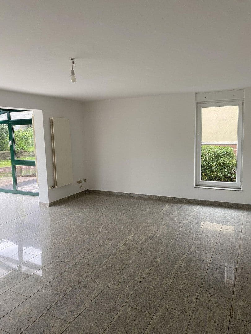 Prenájom bytu 2-izbový 100 m², Dortmund, Severné Porýnie - Westfálsko Prenájom bytu 2-izbový 100 m², Dortmund, Severné Porýnie - Westfálsko
