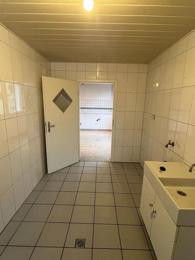 Prenájom bytu 2-izbový 100 m², Dortmund, Severné Porýnie - Westfálsko Prenájom bytu 2-izbový 100 m², Dortmund, Severné Porýnie - Westfálsko