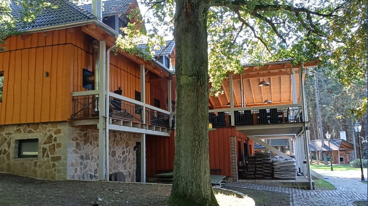 Predaj nebytového priestoru 5.560 m², Bad Nenndorf, Dolné Sasko Predaj nebytového priestoru 5.560 m², Bad Nenndorf, Dolné Sasko