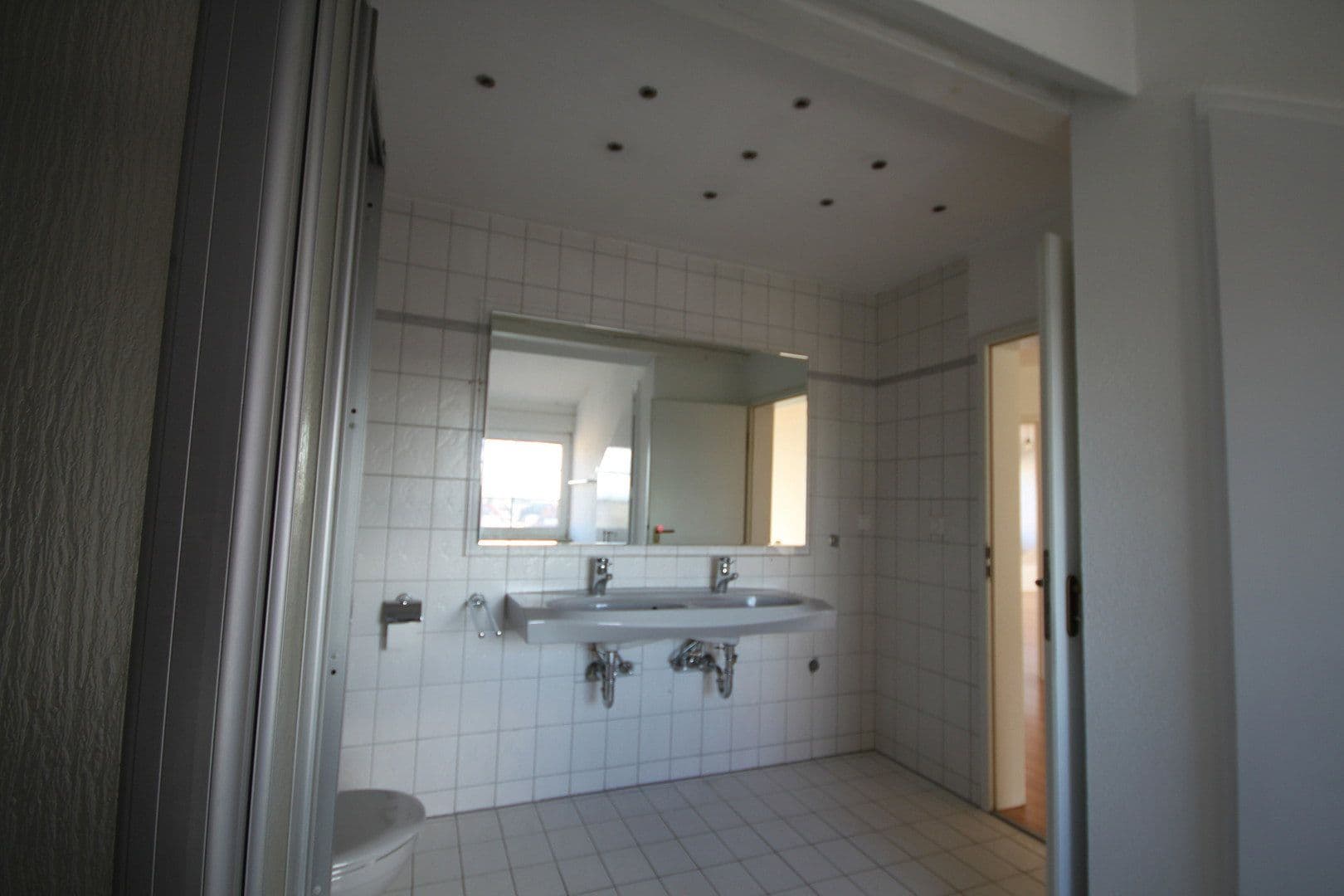 Prenájom bytu 2-izbový 90 m², Neu-Isenburg, Hesensko Prenájom bytu 2-izbový 90 m², Neu-Isenburg, Hesensko