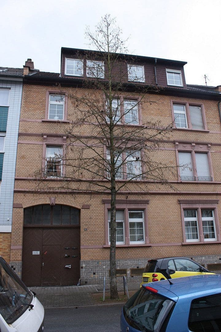 Prenájom bytu 2-izbový 90 m², Neu-Isenburg, Hesensko Prenájom bytu 2-izbový 90 m², Neu-Isenburg, Hesensko