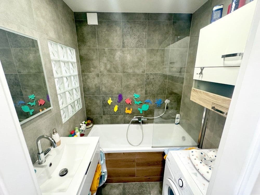 Predaj bytu 3-izbový 76 m², F. S. Tůmy, Orlová, Moravskoslezský kraj Predaj bytu 3-izbový 76 m², F. S. Tůmy, Orlová, Moravskoslezský kraj