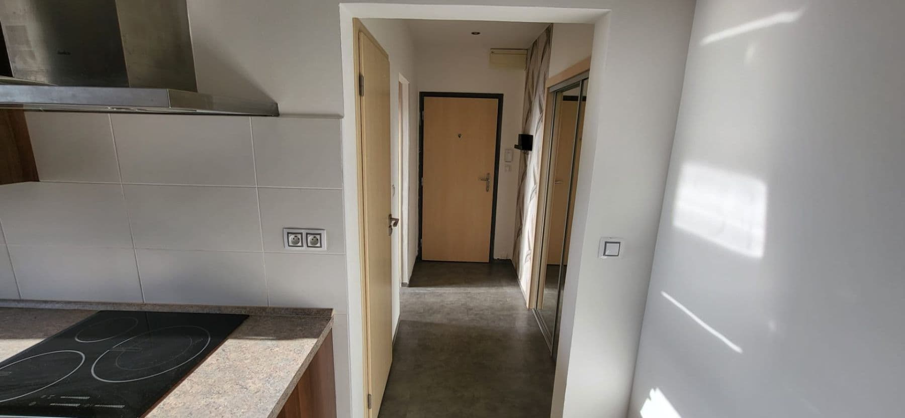 Prenájom bytu 4-izbový 87 m², Zikova, Olomouc, Olomoucký kraj Prenájom bytu 4-izbový 87 m², Zikova, Olomouc, Olomoucký kraj