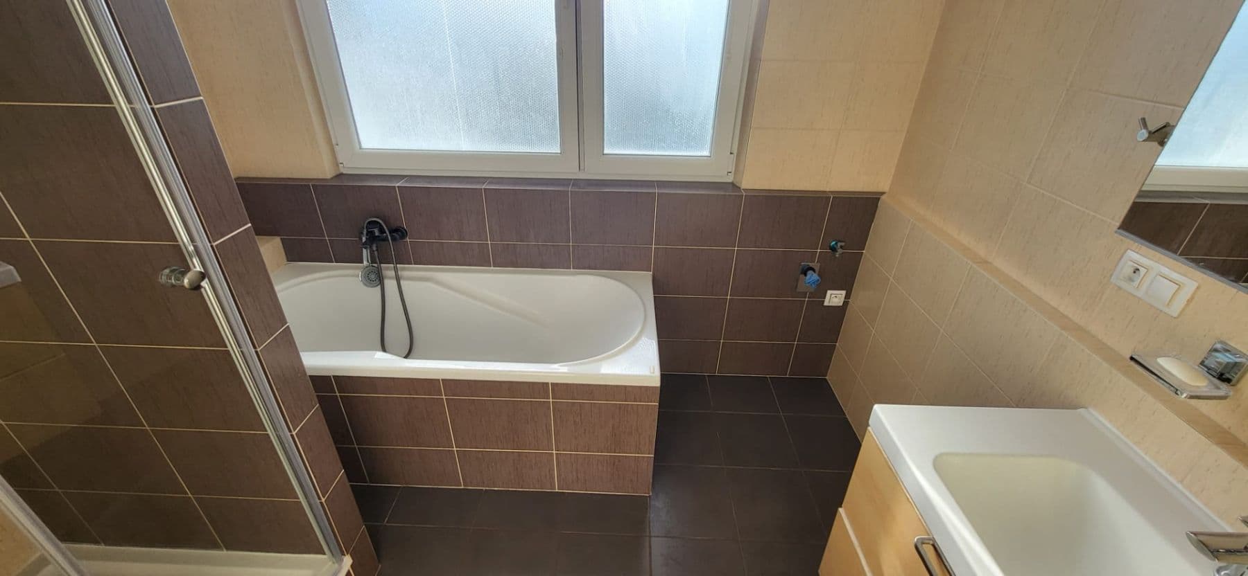 Prenájom bytu 4-izbový 87 m², Zikova, Olomouc, Olomoucký kraj Prenájom bytu 4-izbový 87 m², Zikova, Olomouc, Olomoucký kraj