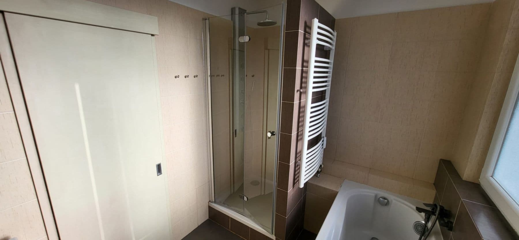 Prenájom bytu 4-izbový 87 m², Zikova, Olomouc, Olomoucký kraj Prenájom bytu 4-izbový 87 m², Zikova, Olomouc, Olomoucký kraj