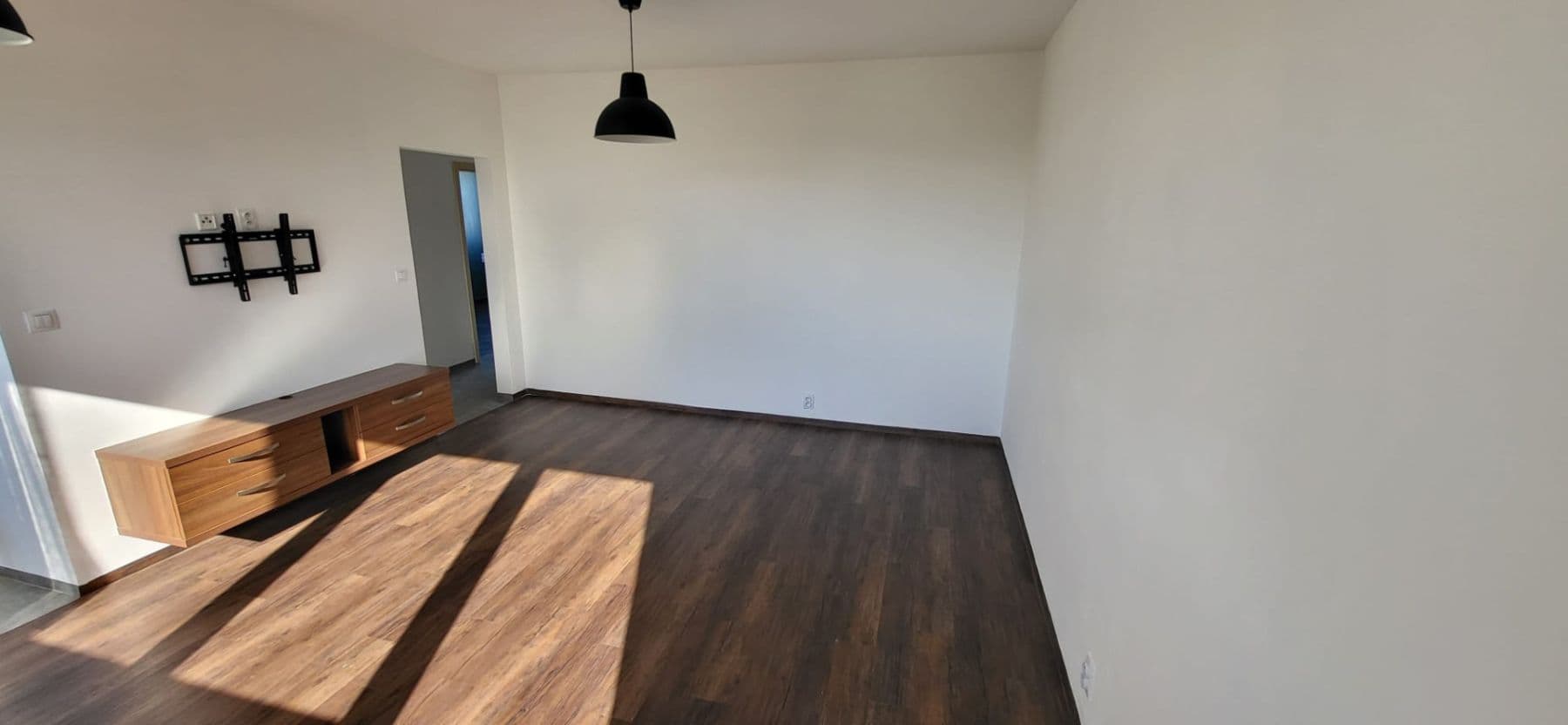 Prenájom bytu 4-izbový 87 m², Zikova, Olomouc, Olomoucký kraj Prenájom bytu 4-izbový 87 m², Zikova, Olomouc, Olomoucký kraj