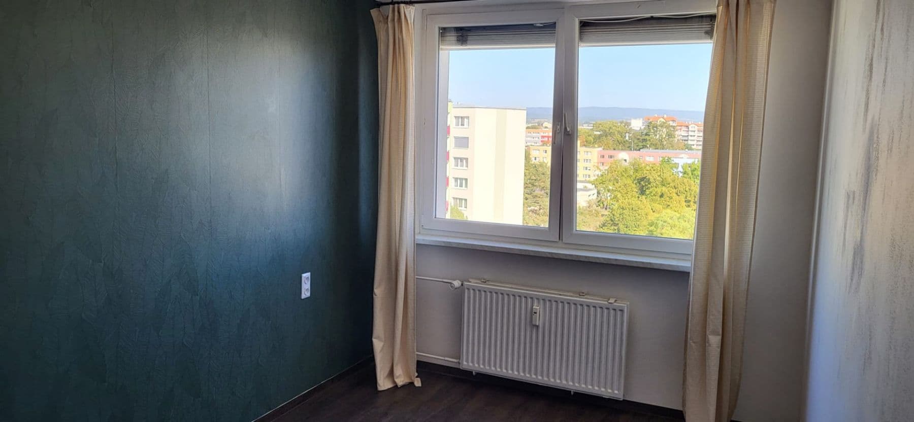 Prenájom bytu 4-izbový 87 m², Zikova, Olomouc, Olomoucký kraj Prenájom bytu 4-izbový 87 m², Zikova, Olomouc, Olomoucký kraj