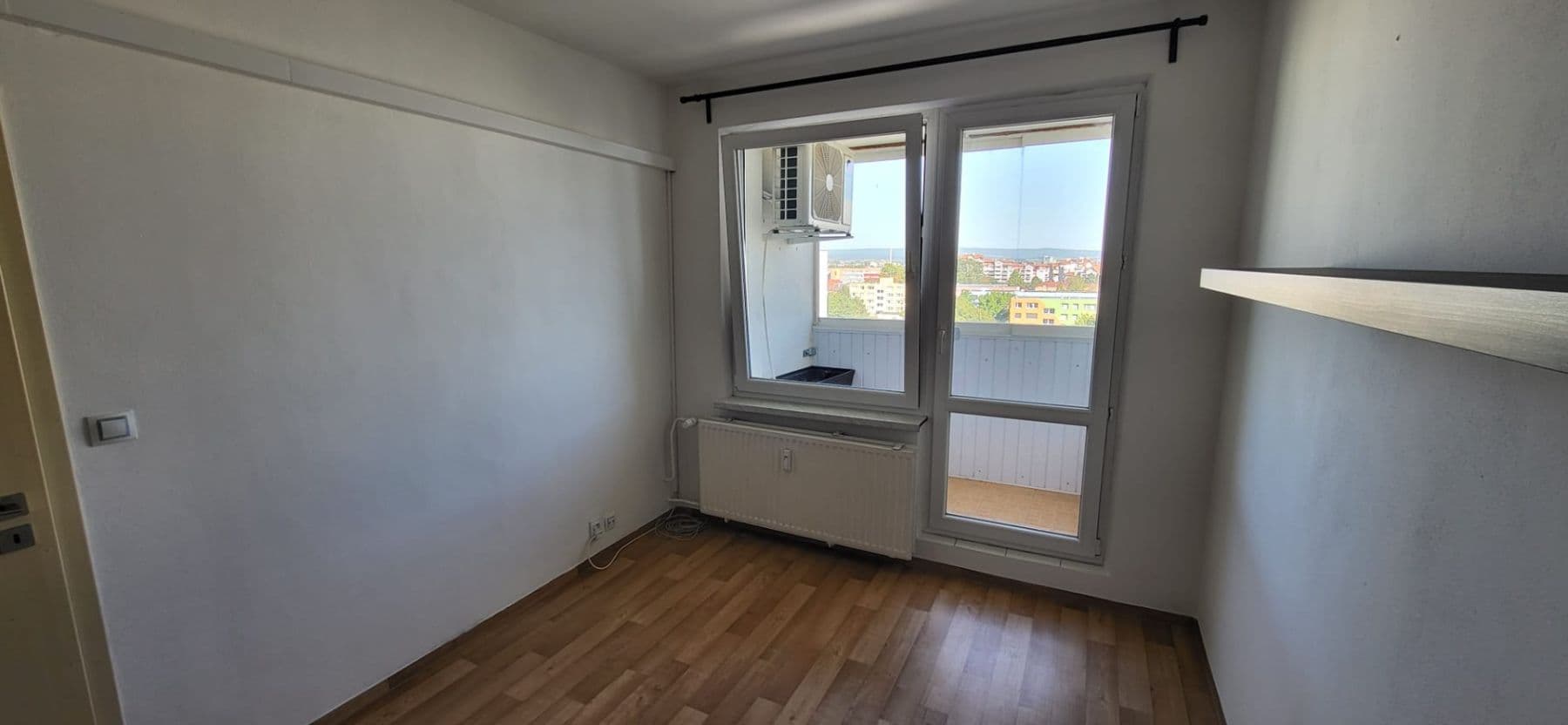 Prenájom bytu 4-izbový 87 m², Zikova, Olomouc, Olomoucký kraj Prenájom bytu 4-izbový 87 m², Zikova, Olomouc, Olomoucký kraj