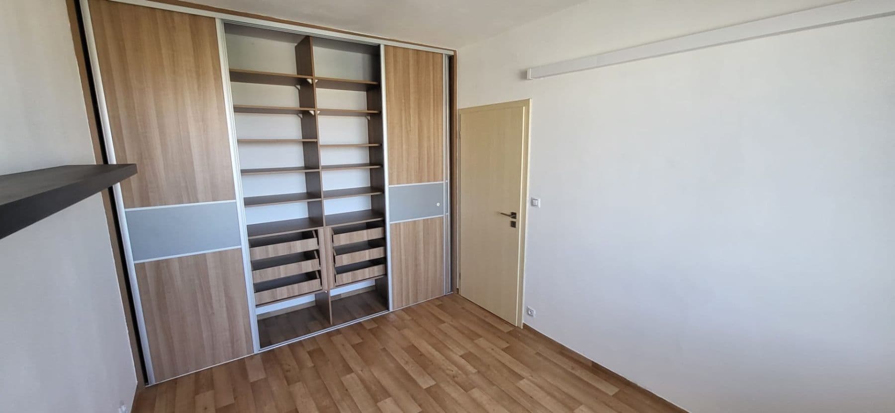 Prenájom bytu 4-izbový 87 m², Zikova, Olomouc, Olomoucký kraj Prenájom bytu 4-izbový 87 m², Zikova, Olomouc, Olomoucký kraj