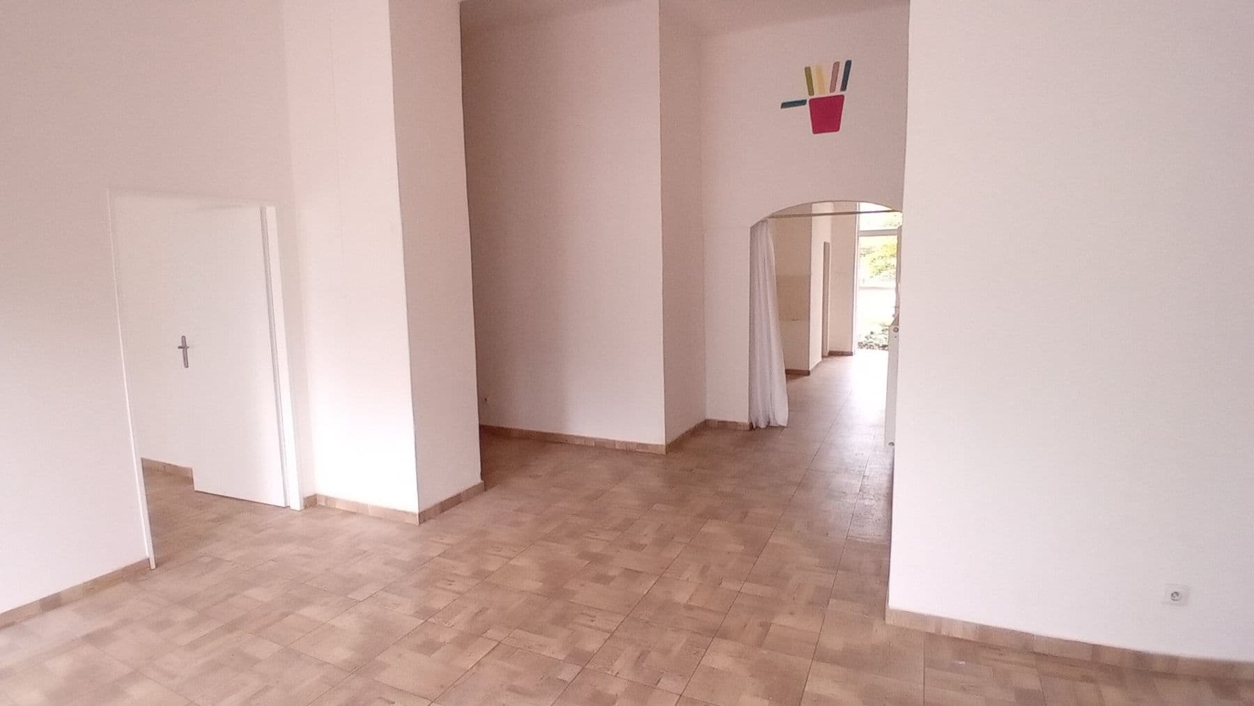 Prenájom nebytového priestoru 85 m², Hartigova, Praha, Praha Prenájom nebytového priestoru 85 m², Hartigova, Praha, Praha