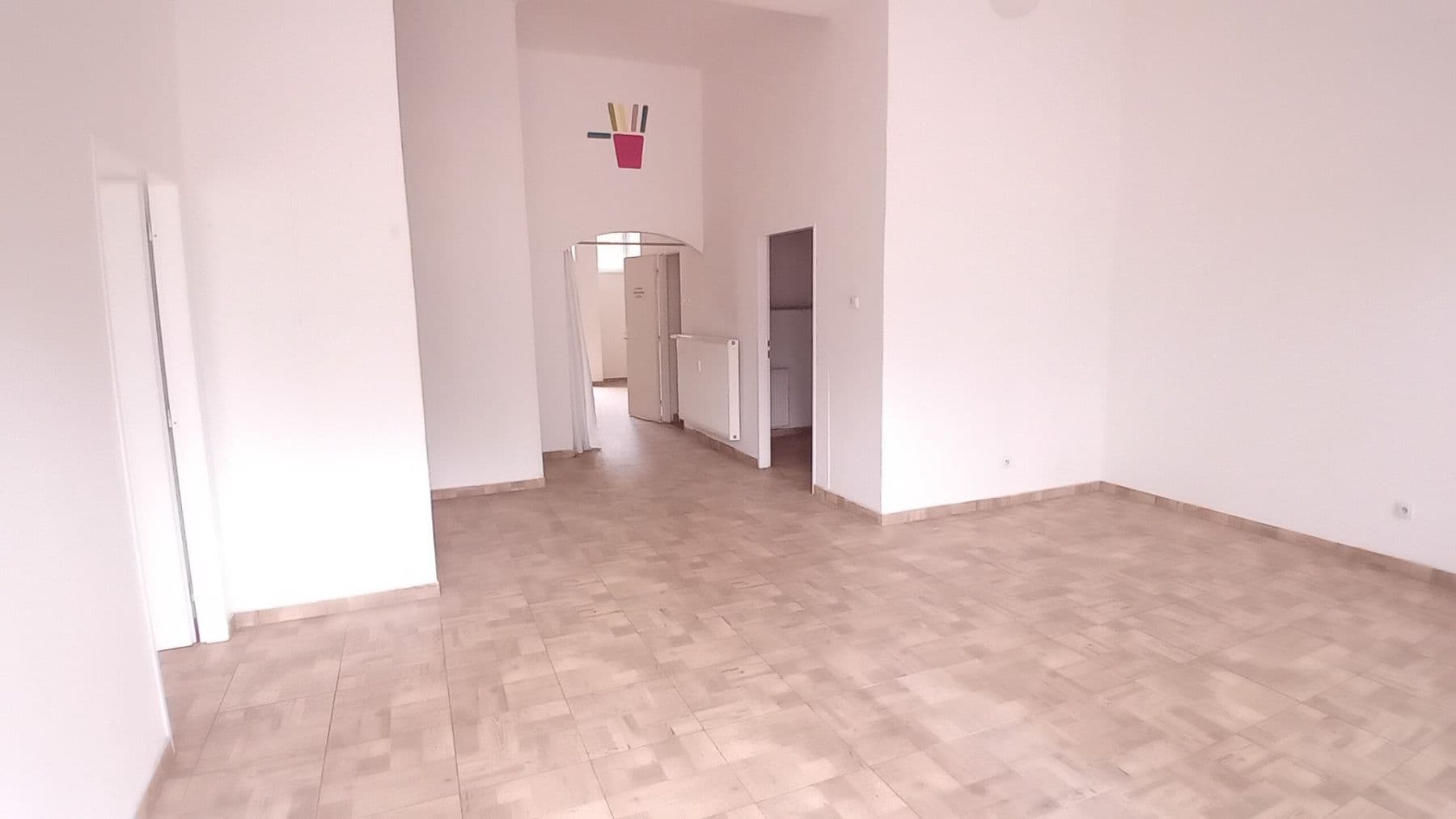 Prenájom nebytového priestoru 85 m², Hartigova, Praha, Praha Prenájom nebytového priestoru 85 m², Hartigova, Praha, Praha