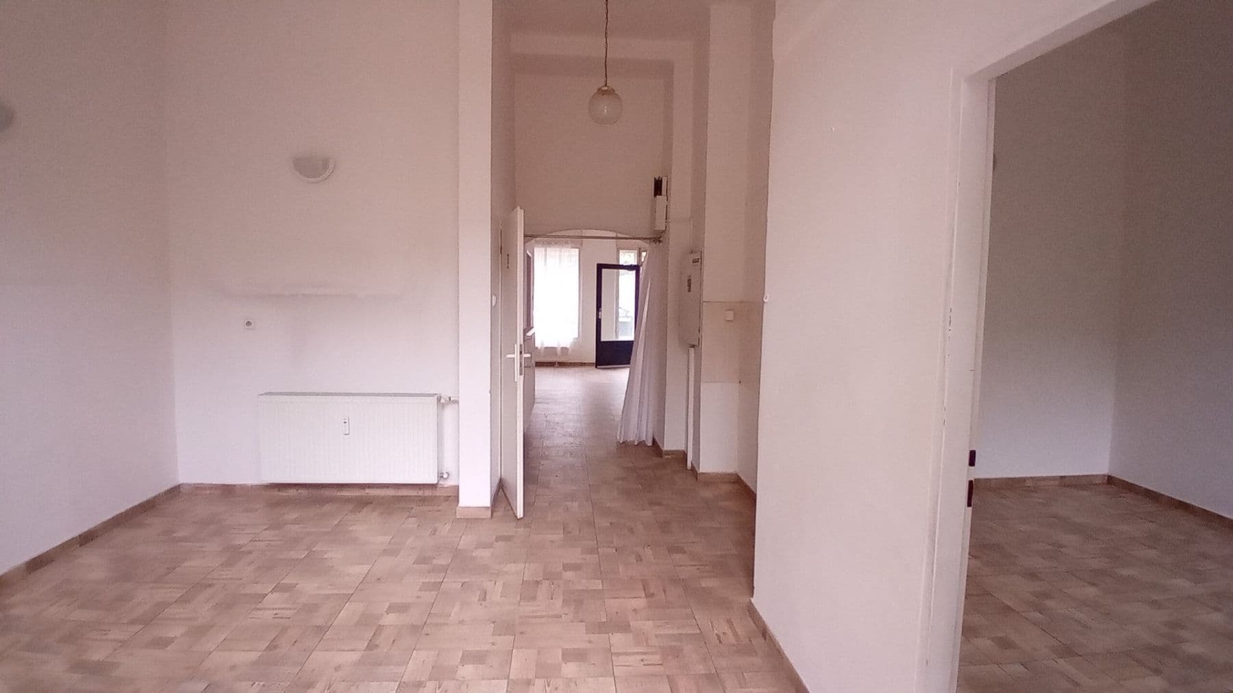 Prenájom nebytového priestoru 85 m², Hartigova, Praha, Praha Prenájom nebytového priestoru 85 m², Hartigova, Praha, Praha