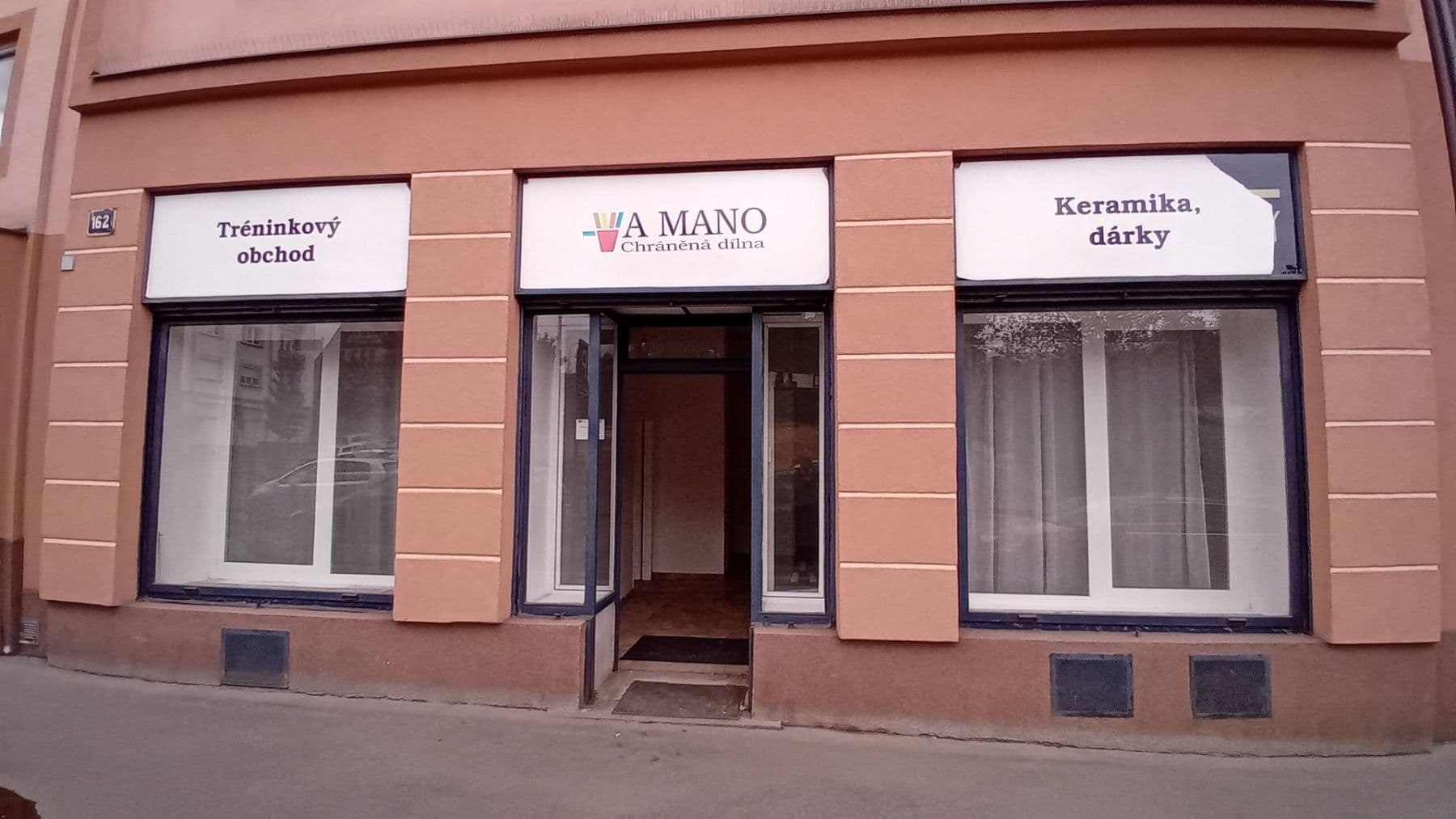 Prenájom nebytového priestoru 85 m², Hartigova, Praha, Praha Prenájom nebytového priestoru 85 m², Hartigova, Praha, Praha