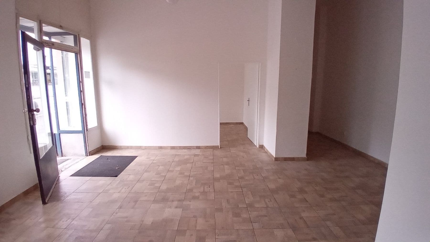 Prenájom nebytového priestoru 85 m², Hartigova, Praha, Praha Prenájom nebytového priestoru 85 m², Hartigova, Praha, Praha