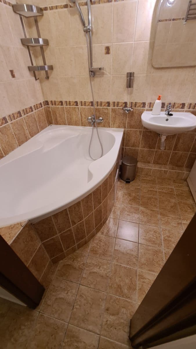 Prenájom bytu 2-izbový 48 m², Zelinářská, Praha, Praha Prenájom bytu 2-izbový 48 m², Zelinářská, Praha, Praha