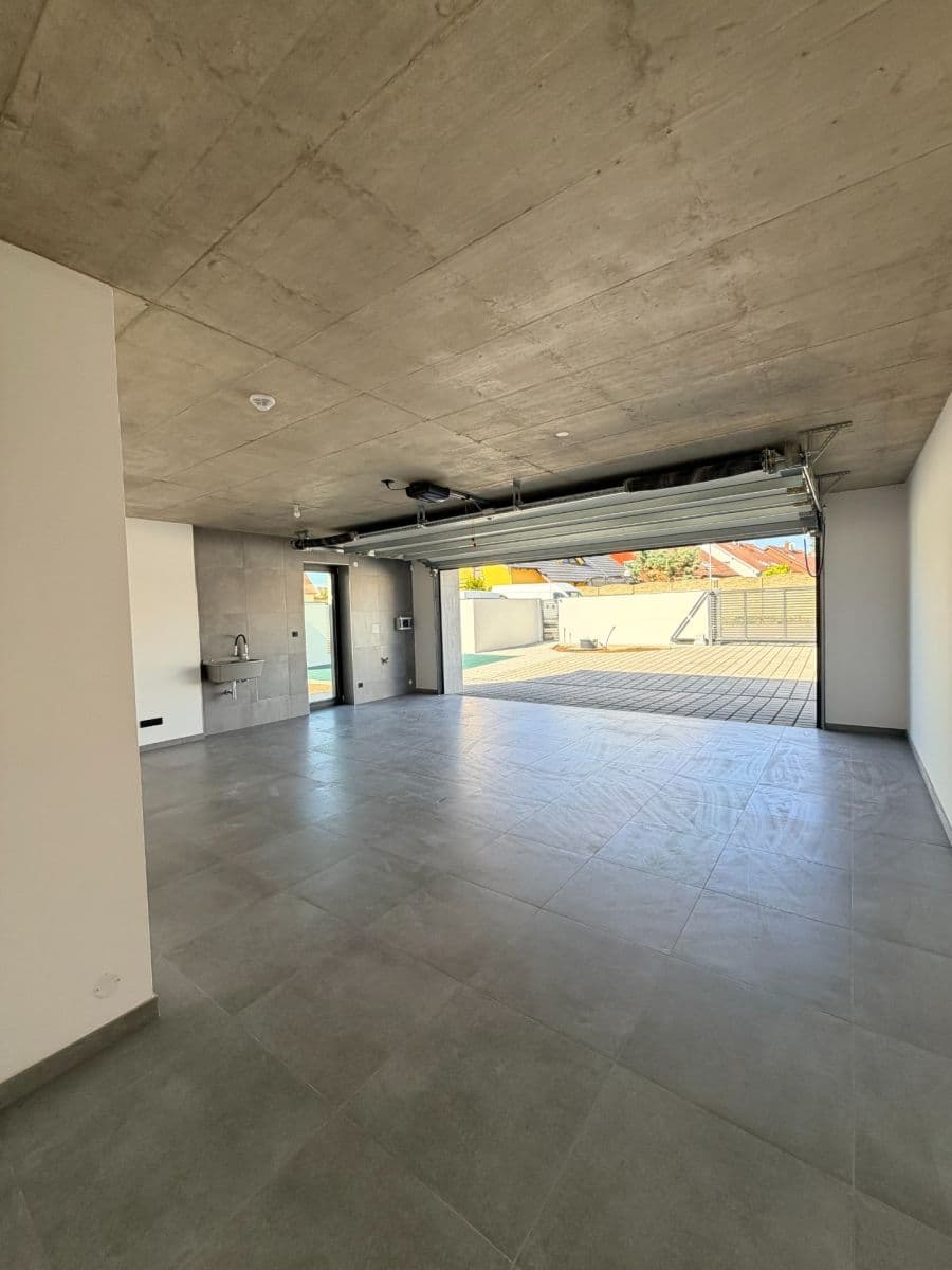 Predaj domu 190 m², pozemok 900 m², Skalky, Rebešovice, Jihomoravský kraj Predaj domu 190 m², pozemok 900 m², Skalky, Rebešovice, Jihomoravský kraj
