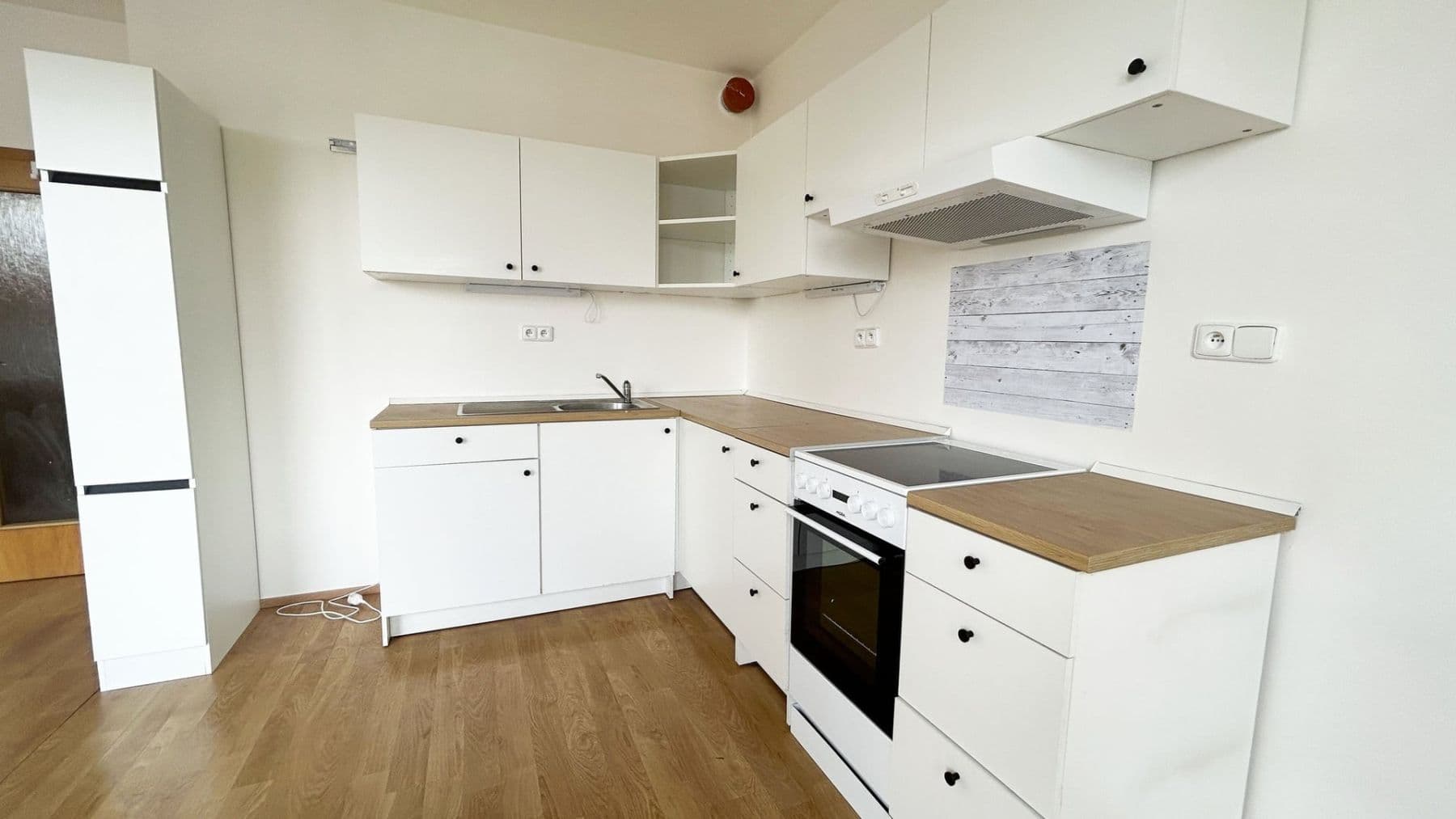 Prenájom bytu 2-izbový 57 m², Pavla Beneše, Praha, Praha Prenájom bytu 2-izbový 57 m², Pavla Beneše, Praha, Praha