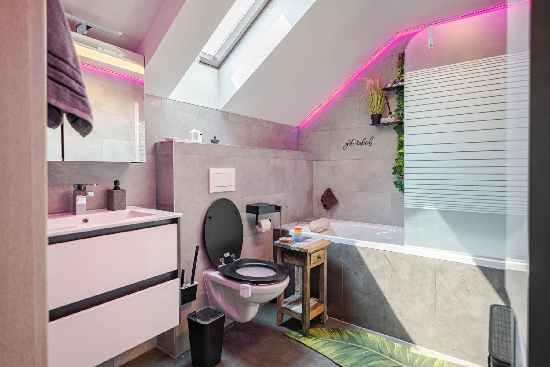 Predaj bytu 3-izbový 100 m², Kováků, Praha, Praha Predaj bytu 3-izbový 100 m², Kováků, Praha, Praha