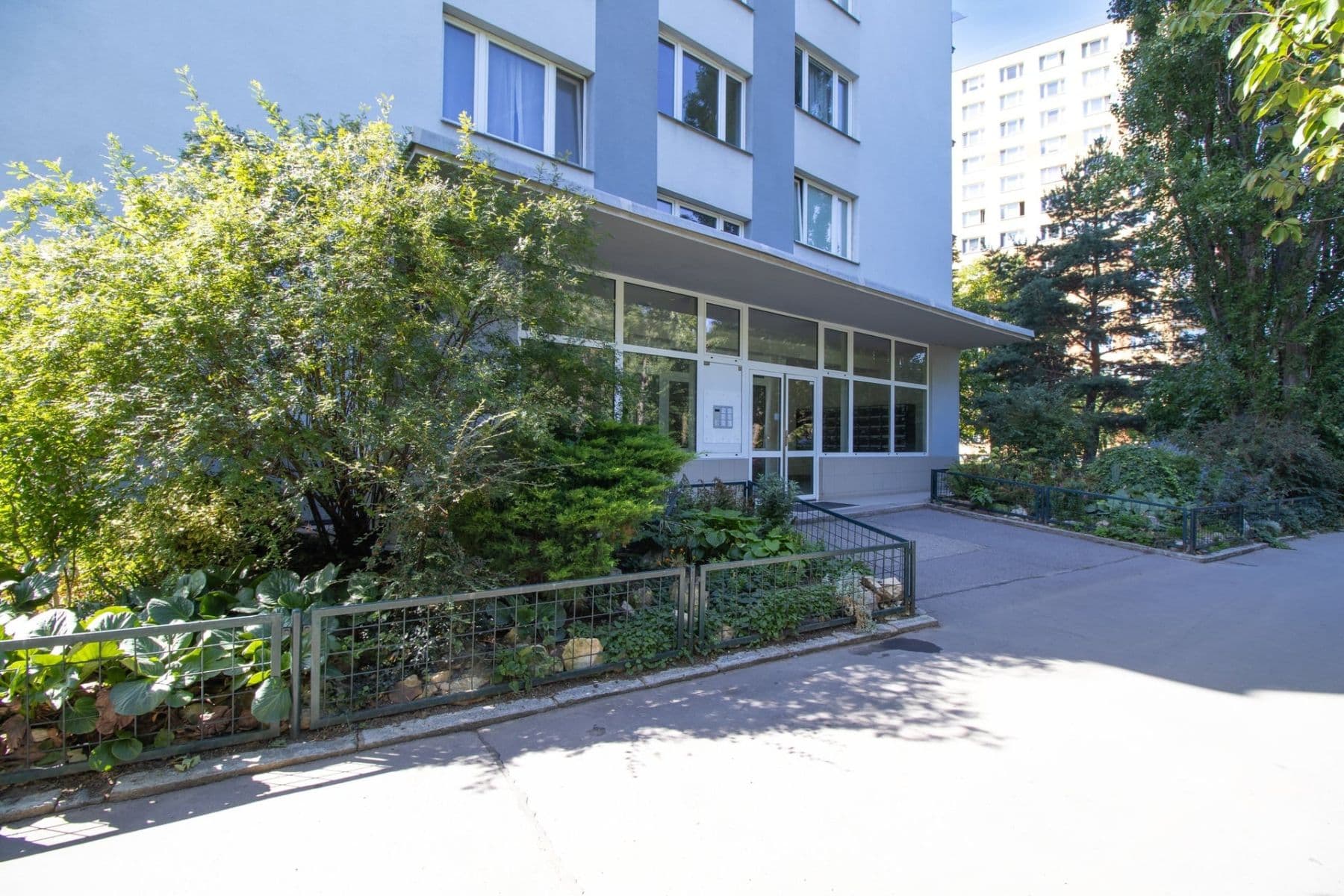 Prenájom bytu 1-izbový 28 m², Nad lesním divadlem, Praha, Praha Prenájom bytu 1-izbový 28 m², Nad lesním divadlem, Praha, Praha
