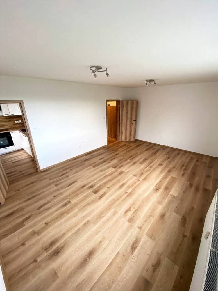 Prenájom bytu 1-izbový 40 m², Boženy Němcové, Jablonec nad Nisou, Liberecký kraj Prenájom bytu 1-izbový 40 m², Boženy Němcové, Jablonec nad Nisou, Liberecký kraj