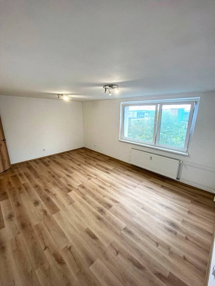 Prenájom bytu 1-izbový 40 m², Boženy Němcové, Jablonec nad Nisou, Liberecký kraj Prenájom bytu 1-izbový 40 m², Boženy Němcové, Jablonec nad Nisou, Liberecký kraj