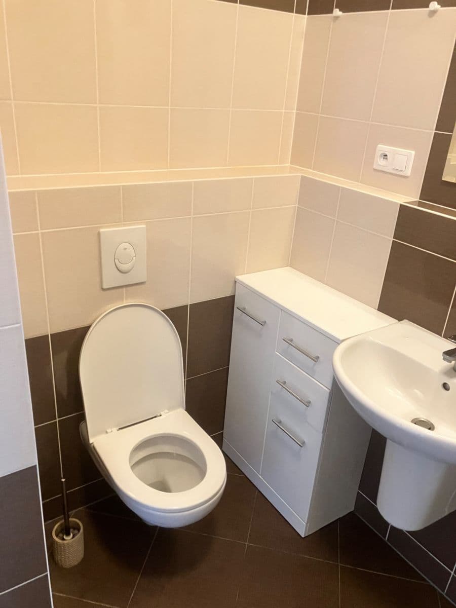 Prenájom bytu 1-izbový 31 m², Sicherova, Praha, Praha Prenájom bytu 1-izbový 31 m², Sicherova, Praha, Praha