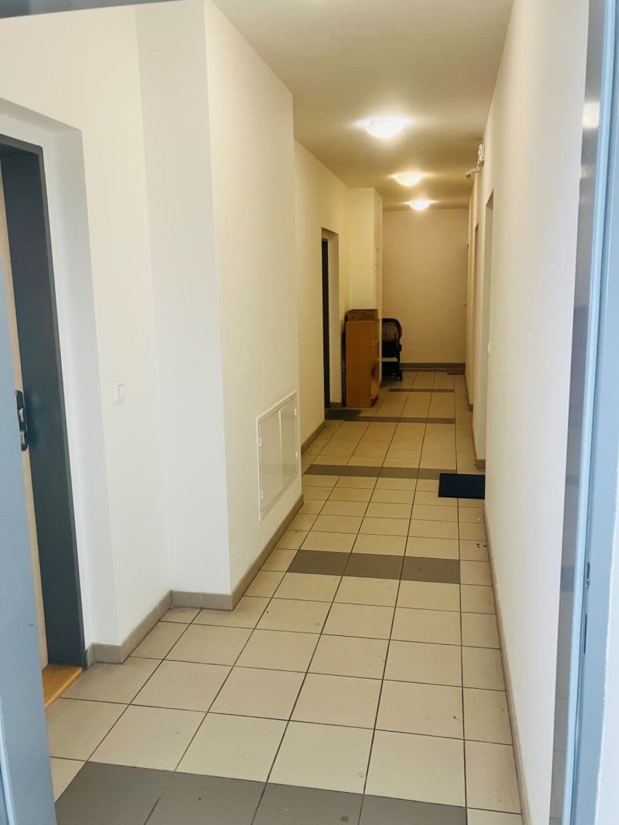 Prenájom bytu 1-izbový 31 m², Sicherova, Praha, Praha Prenájom bytu 1-izbový 31 m², Sicherova, Praha, Praha
