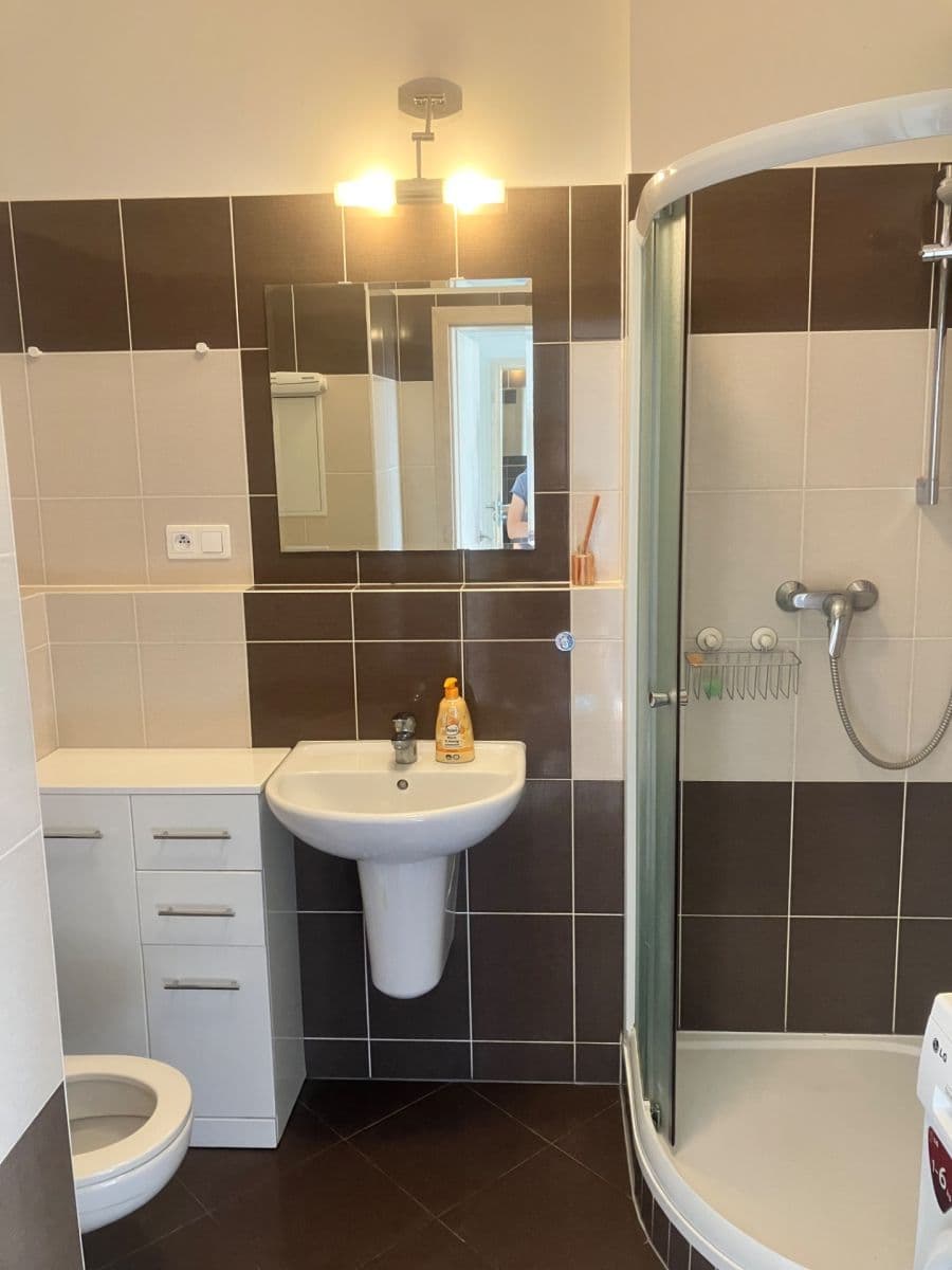 Prenájom bytu 1-izbový 31 m², Sicherova, Praha, Praha Prenájom bytu 1-izbový 31 m², Sicherova, Praha, Praha