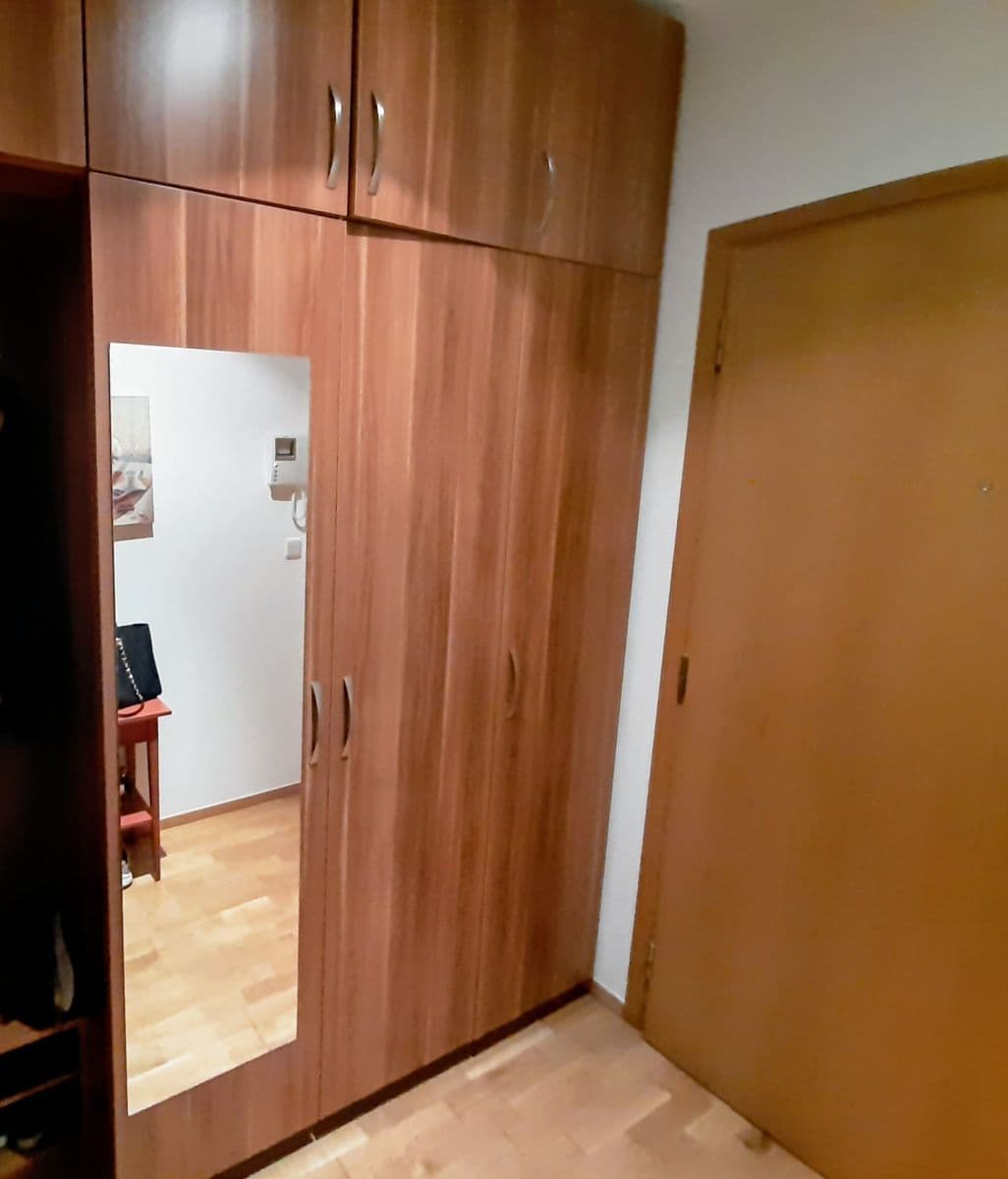 Prenájom bytu 2-izbový 51 m², Korunní, Praha, Praha Prenájom bytu 2-izbový 51 m², Korunní, Praha, Praha