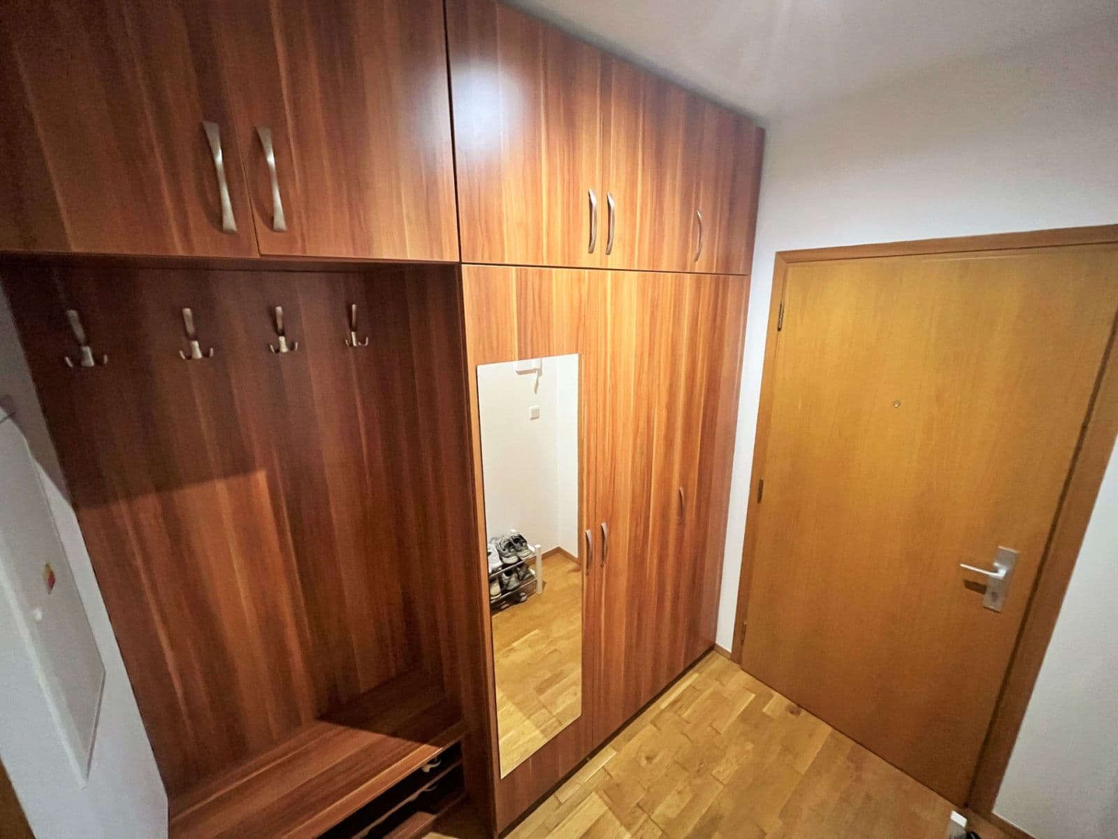 Prenájom bytu 2-izbový 51 m², Korunní, Praha, Praha Prenájom bytu 2-izbový 51 m², Korunní, Praha, Praha